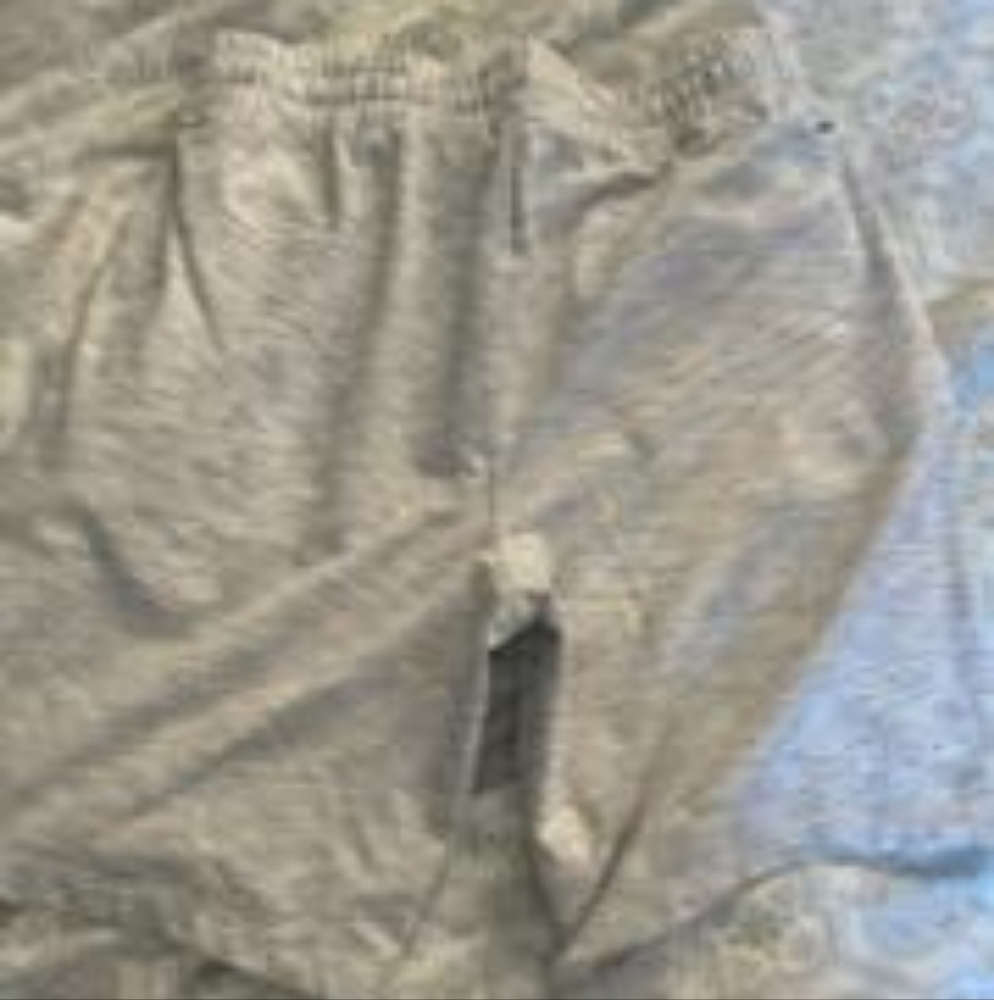 Shorts - Picture 3 of 3